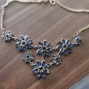 💕Gold and Blue Floral Necklace